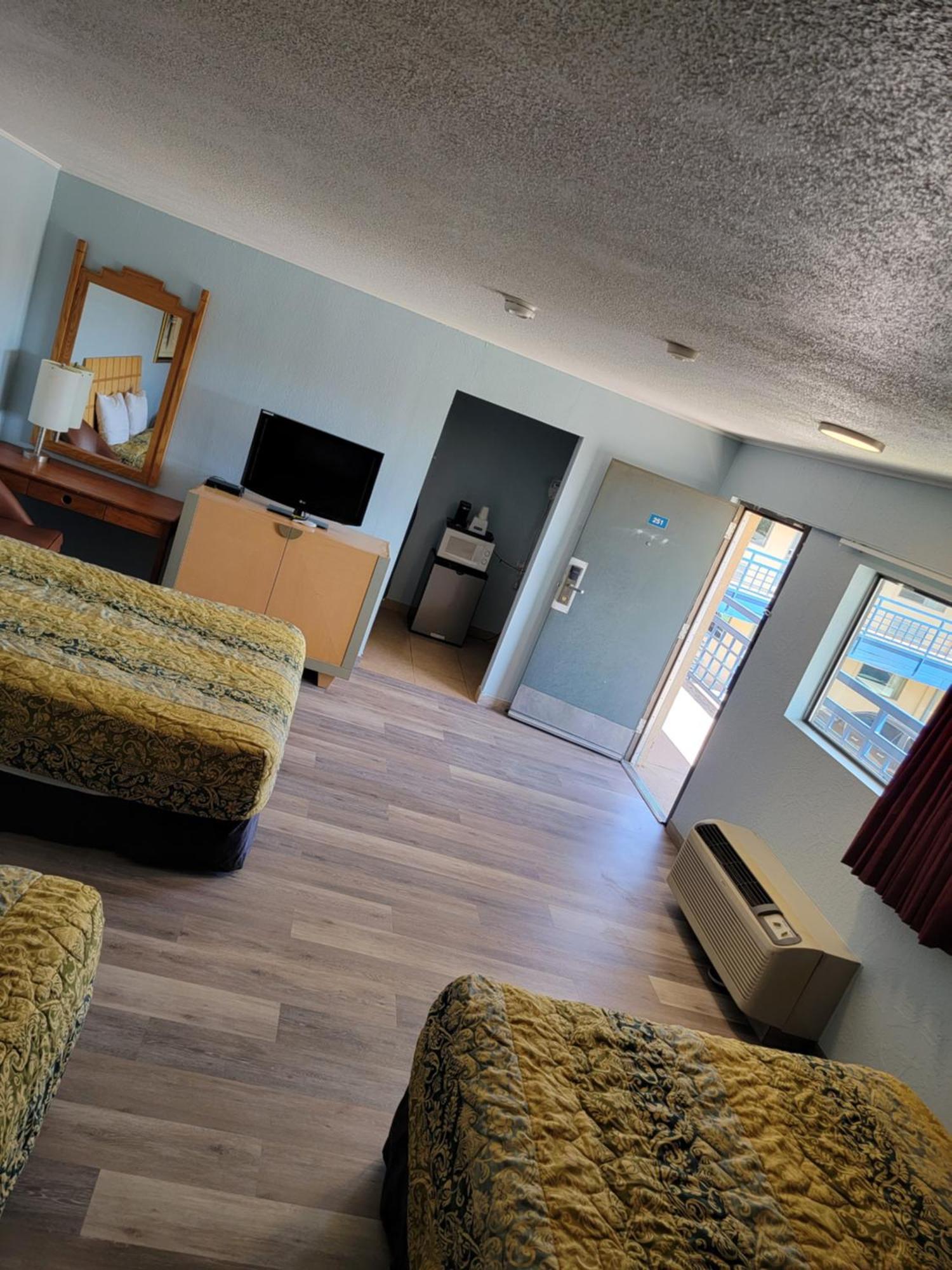 Travelodge By Wyndham Motel 2*