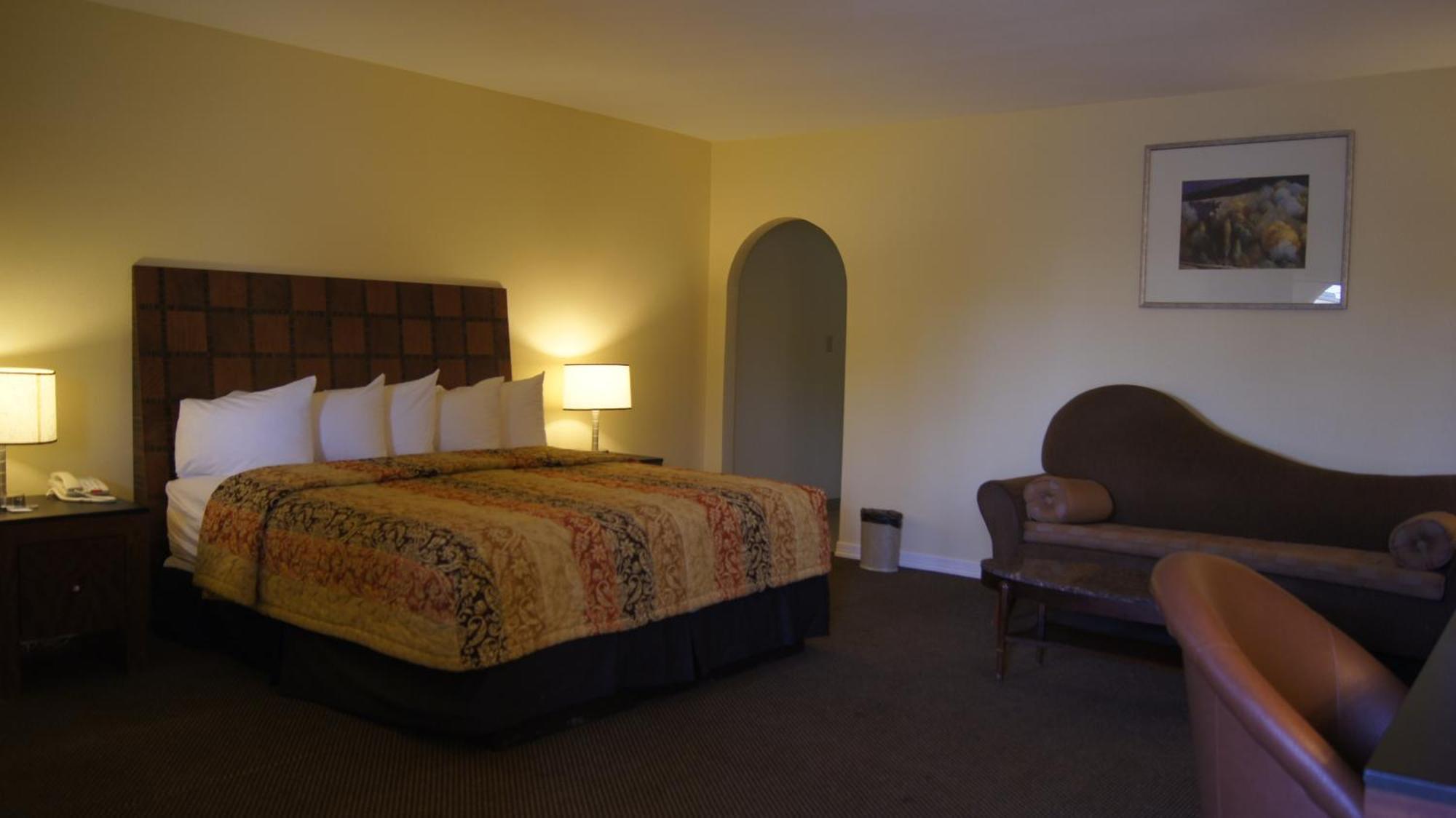 Travelodge By Wyndham Motel 2*