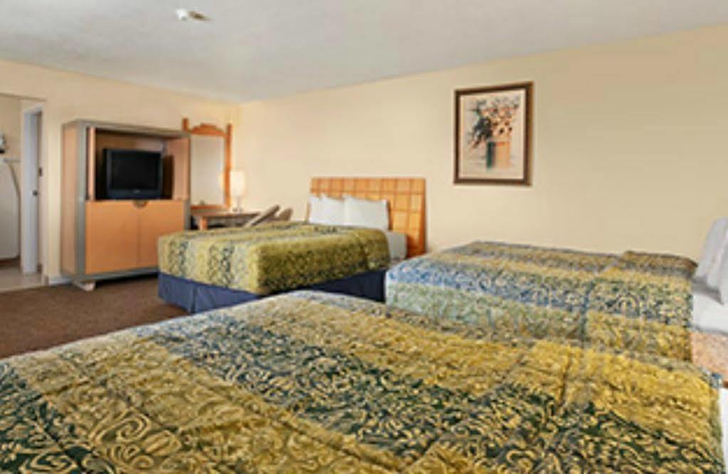 Travelodge By Wyndham Clovis